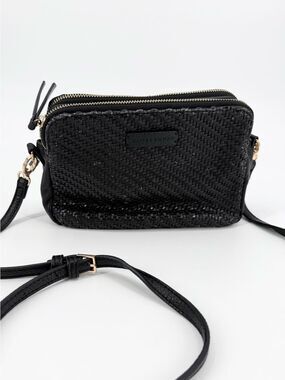 Oliver Bonas Woven Double Zip Crossbody Bag | Black | OS